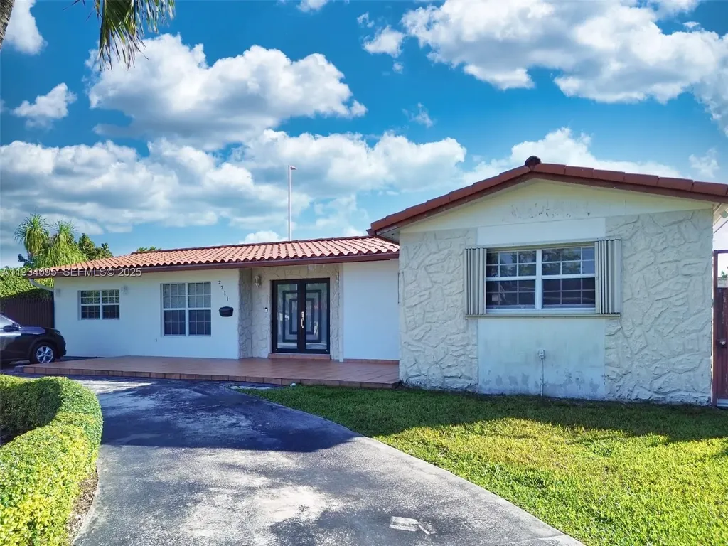 2711 SW 117th Court Miami FL 33175