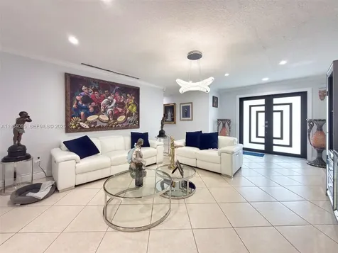 2711 SW 117th Court Miami FL 33175