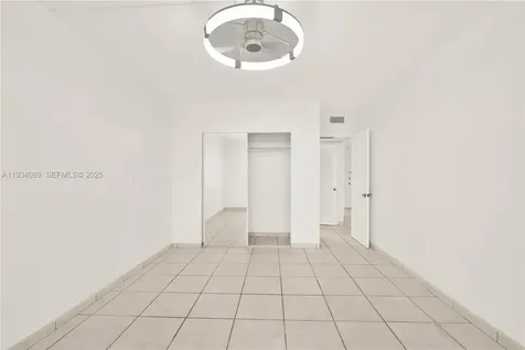 400 Kings Point Drive Sunny Isles Beach FL 33160