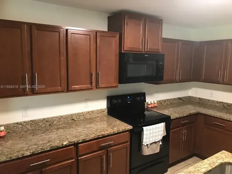 2709 SW 18th Avenue Cape Coral FL 33914