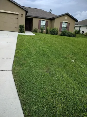 2709 SW 18th Avenue Cape Coral FL 33914