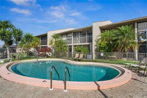 4803 SW Santa Barbara Court Cape Coral FL 33914