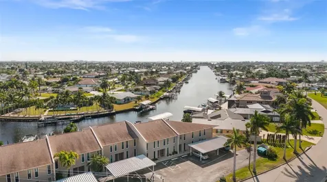 4803 SW Santa Barbara Court Cape Coral FL 33914