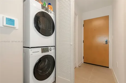 11 NE 6 Street Miami FL 33132