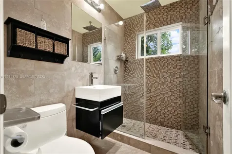 7135 SW 19th Terrace Miami FL 33155