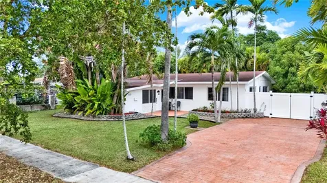 7135 SW 19th Terrace Miami FL 33155