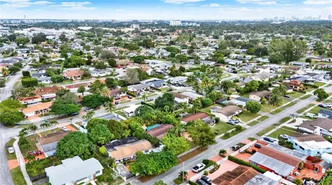 7135 SW 19th Terrace Miami FL 33155