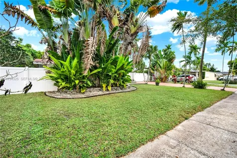 7135 SW 19th Terrace Miami FL 33155