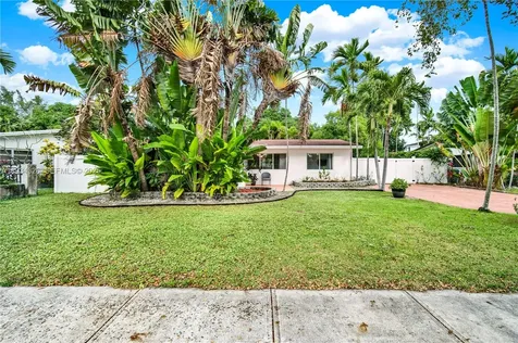 7135 SW 19th Terrace Miami FL 33155