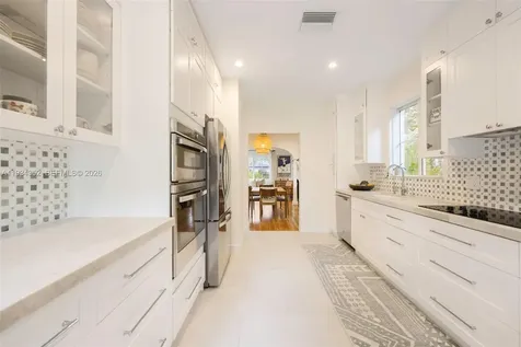 1729 SW 12th Street Miami FL 33135