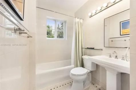 1729 SW 12th Street Miami FL 33135