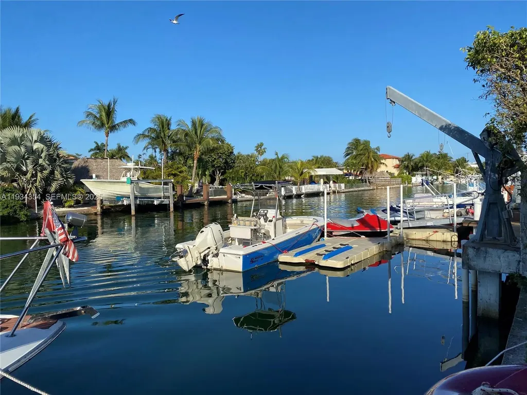 2185 NE 123rd Street North Miami FL 33181