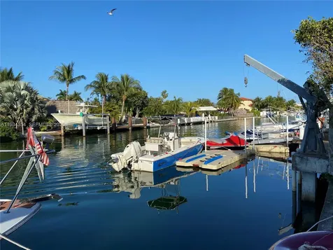 2185 NE 123rd Street North Miami FL 33181
