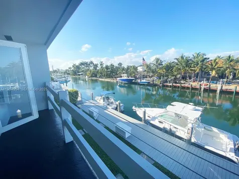 2185 NE 123rd Street North Miami FL 33181