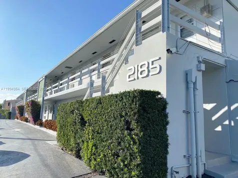 2185 NE 123rd Street North Miami FL 33181