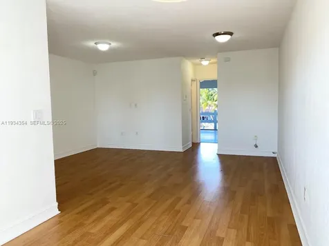 2185 NE 123rd Street North Miami FL 33181