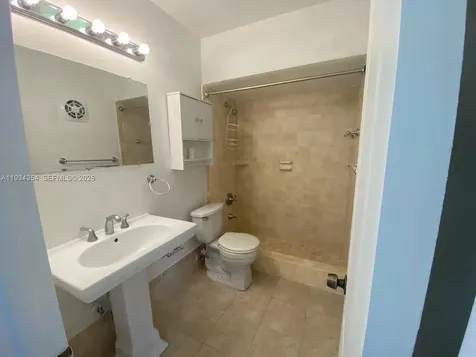 2185 NE 123rd Street North Miami FL 33181