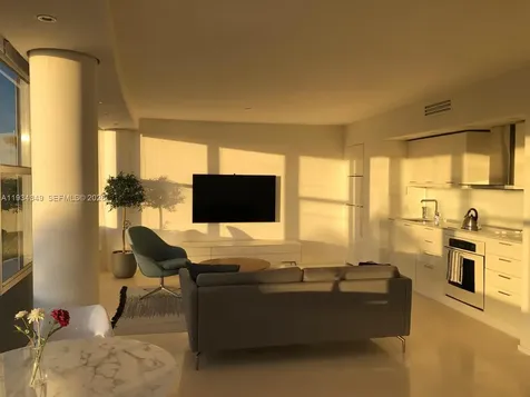 900 Bay Drive Miami Beach FL 33141