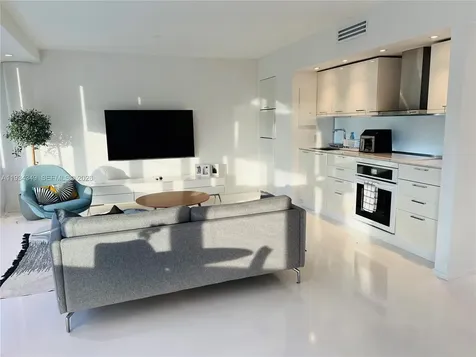 900 Bay Drive Miami Beach FL 33141
