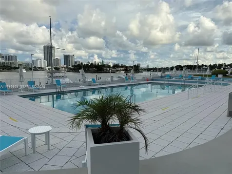 900 Bay Drive Miami Beach FL 33141