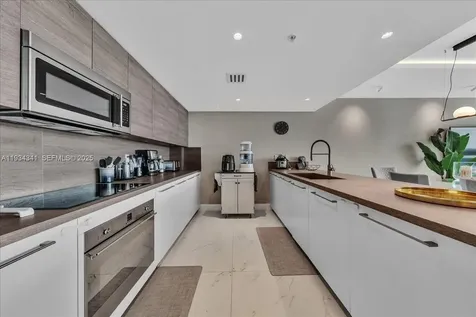 400 Sunny Isles Boulevard Sunny Isles Beach FL 33160