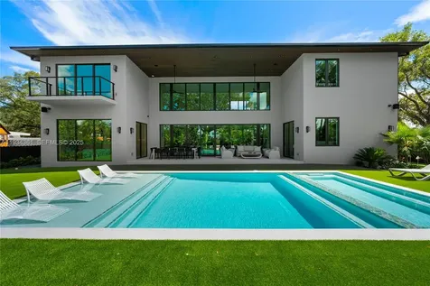 19900 NE 21st Court Miami FL 33179