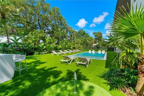 19900 NE 21st Court Miami FL 33179