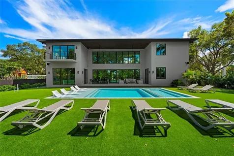 19900 NE 21st Court Miami FL 33179