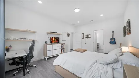 1222 Nelson Road N Cape Coral FL 33993