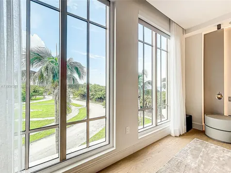 3501 N Ocean Drive Hollywood FL 33019