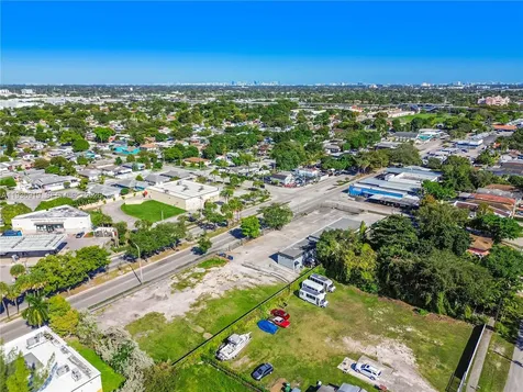 3130 NW 62nd Street Miami FL 33147