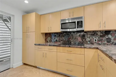 523 NE 38th Street Miami FL 33137