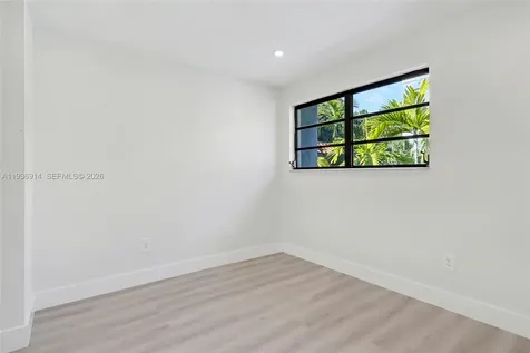 523 NE 38th Street Miami FL 33137