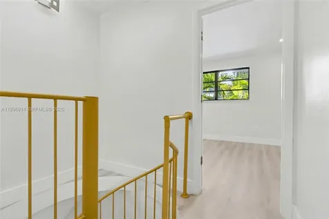 523 NE 38th Street Miami FL 33137
