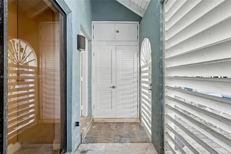 523 NE 38th Street Miami FL 33137