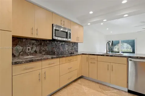 523 NE 38th Street Miami FL 33137