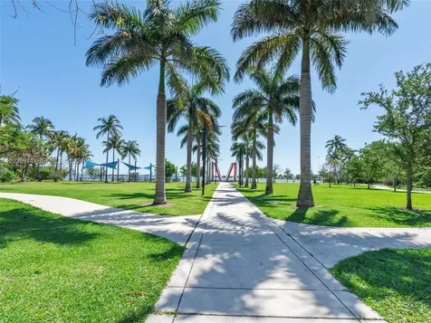 523 NE 38th Street Miami FL 33137