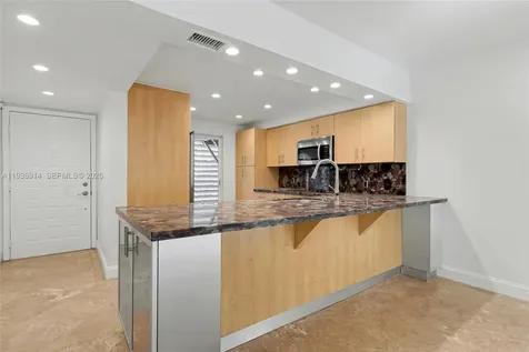 523 NE 38th Street Miami FL 33137
