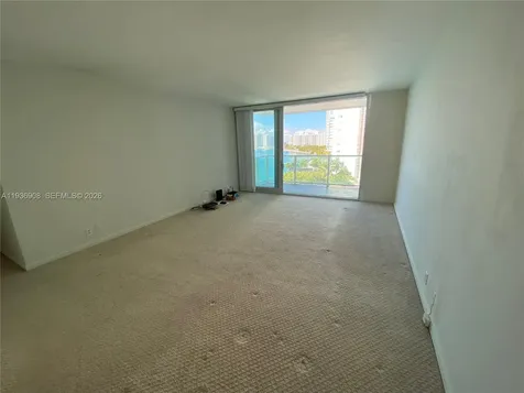 1000 West Avenue Miami Beach FL 33139