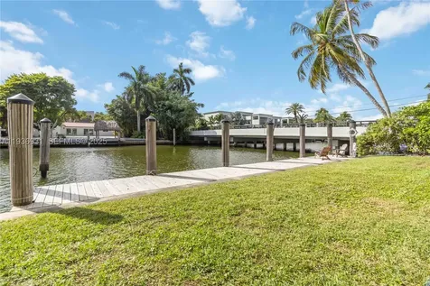 900 Belle Meade Island Drive Miami FL 33138