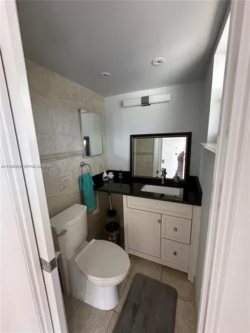 1481 S Ocean Boulevard Lauderdale By The Sea FL 33062