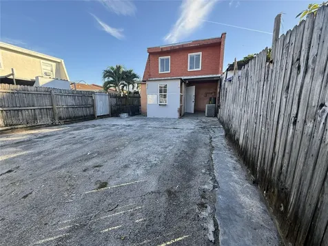 4541 NW 190th Street Miami Gardens FL 33055