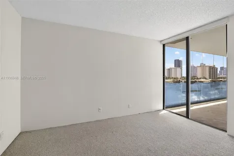 19707 Turnberry Way Aventura FL 33180