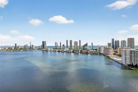 2600 Island Boulevard Aventura FL 33160