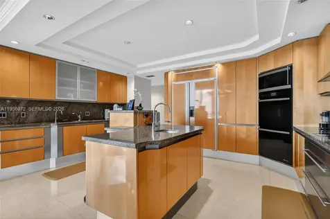 2600 Island Boulevard Aventura FL 33160