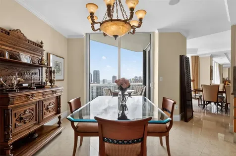 2600 Island Boulevard Aventura FL 33160