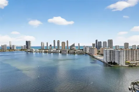 2600 Island Boulevard Aventura FL 33160