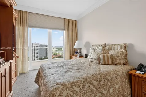 2600 Island Boulevard Aventura FL 33160