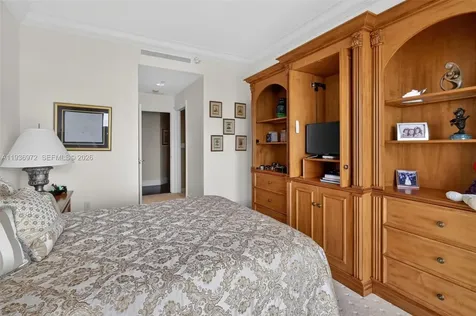 2600 Island Boulevard Aventura FL 33160