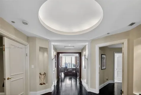 2600 Island Boulevard Aventura FL 33160